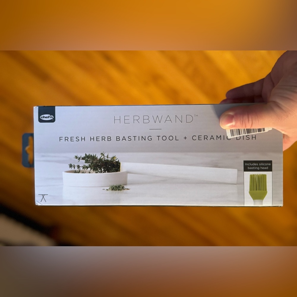 Chef'n HerbWand Basting Brush with Ceramic Tray, 2 in 1, White/Green